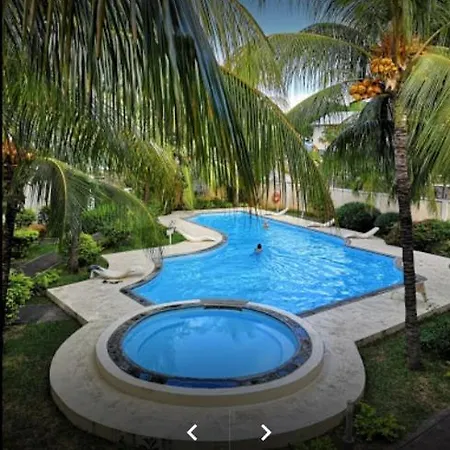 Opp Swimming Poll, Ground Floor, Flic En Flac Exterior photo