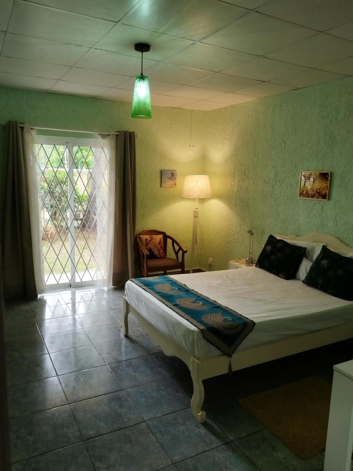 Apartment Opp Swimming Poll, Ground Floor, *